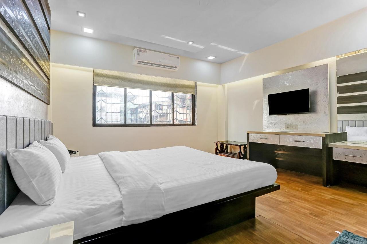 Oyo Flagship 83396 Hotel Vinyasa Residency Мумбаї Екстер'єр фото